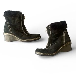 BareTraps Canelle Black Faux Fur Wedge Ankle Boots 8.5 Zip Comfort